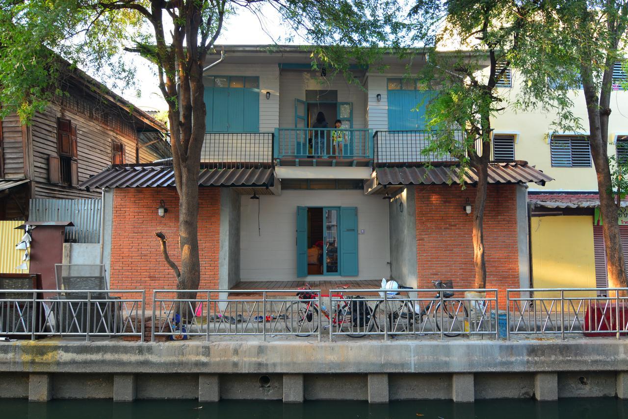 La Moon Hostel Банкок Екстериор снимка